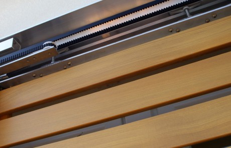 Fensterläden Holz Keilriemenantrieb
