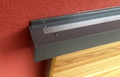 Fensterläden Holz Teilverdeck